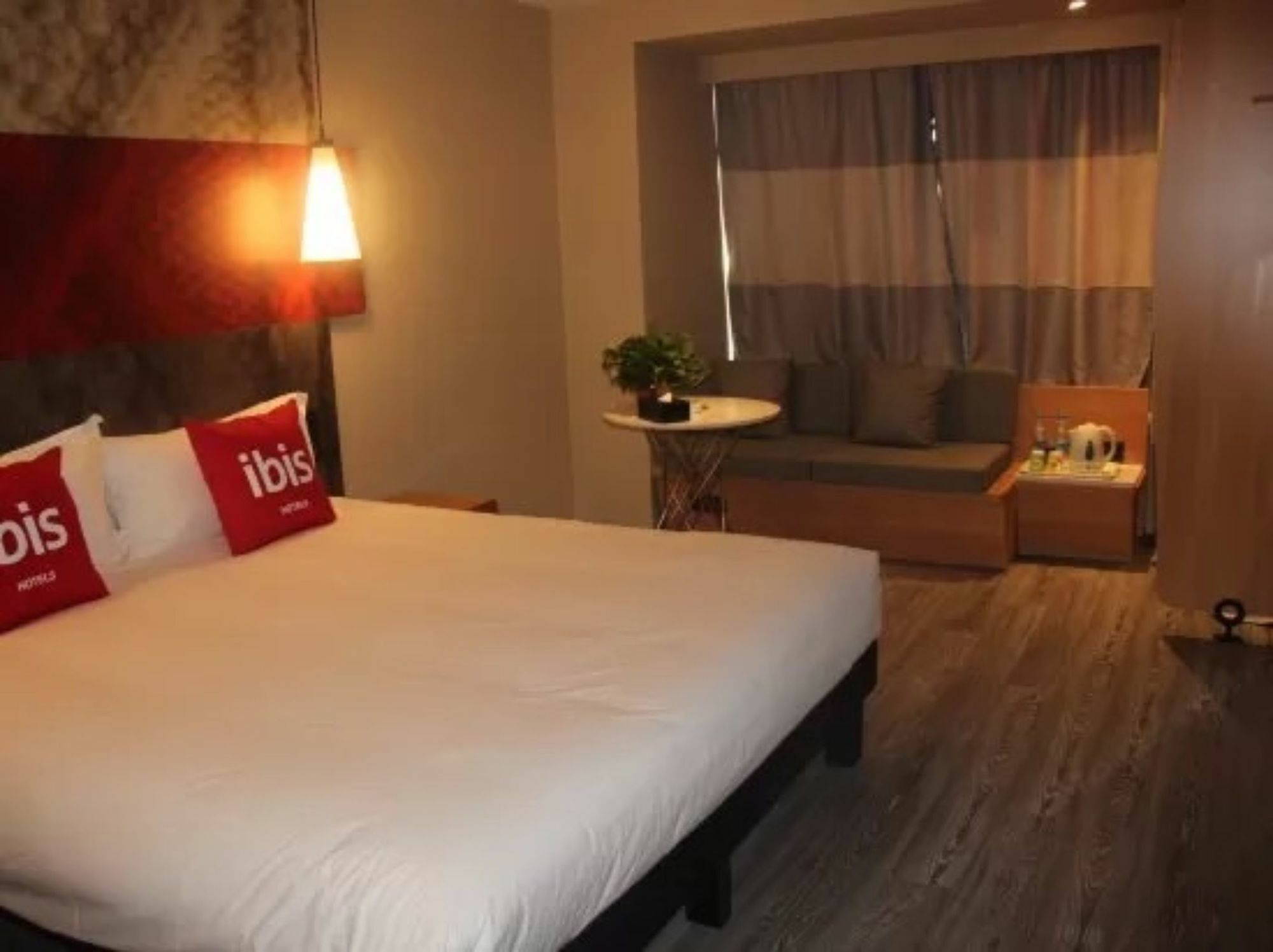 Ibis Dujiangyan Hotel Chengdu Extérieur photo