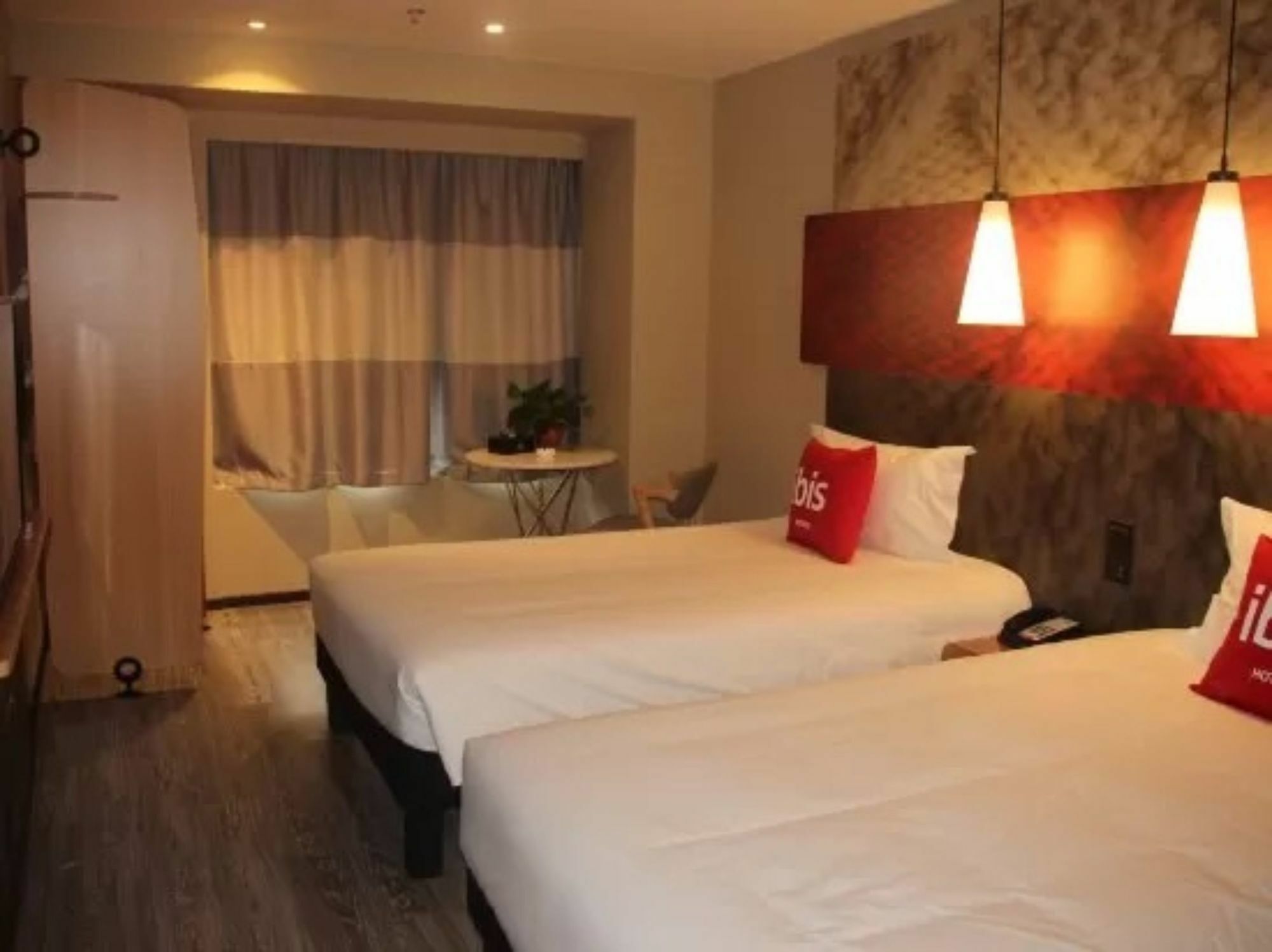 Ibis Dujiangyan Hotel Chengdu Extérieur photo