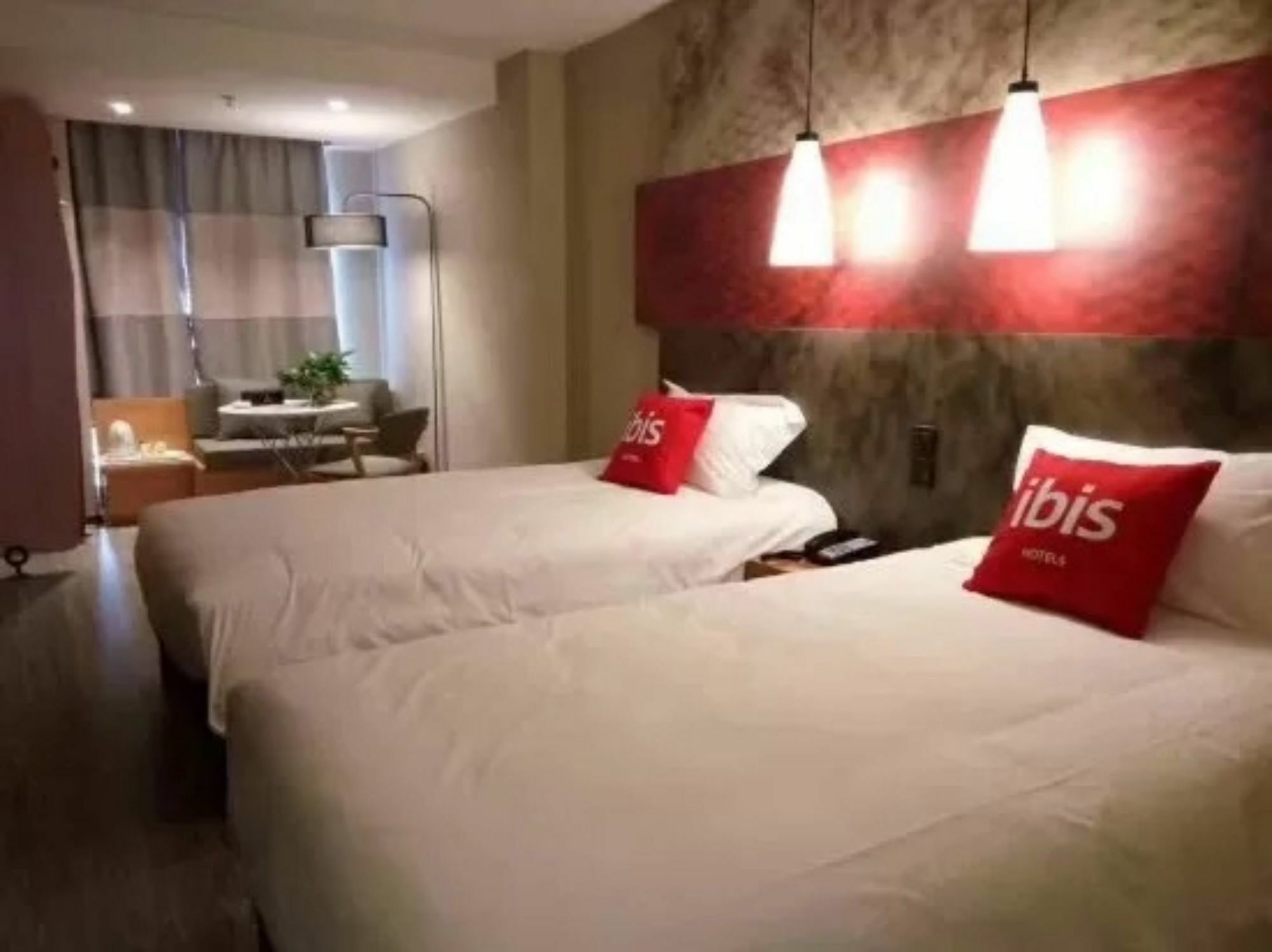 Ibis Dujiangyan Hotel Chengdu Extérieur photo